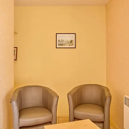 Appartement T1 Bis Avec Balcon, Animaux Admis, Parking, Wifi Gratuit, - Fr-1-841-71 Barbotan-les-Thermes